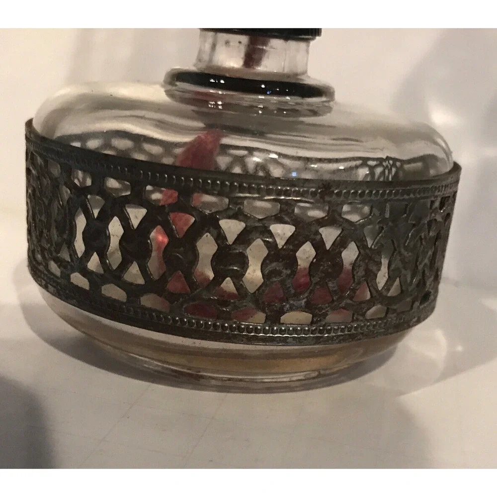 GLASS‎ OIL KEROSENE LAMP RETICULATED METAL BAND 8